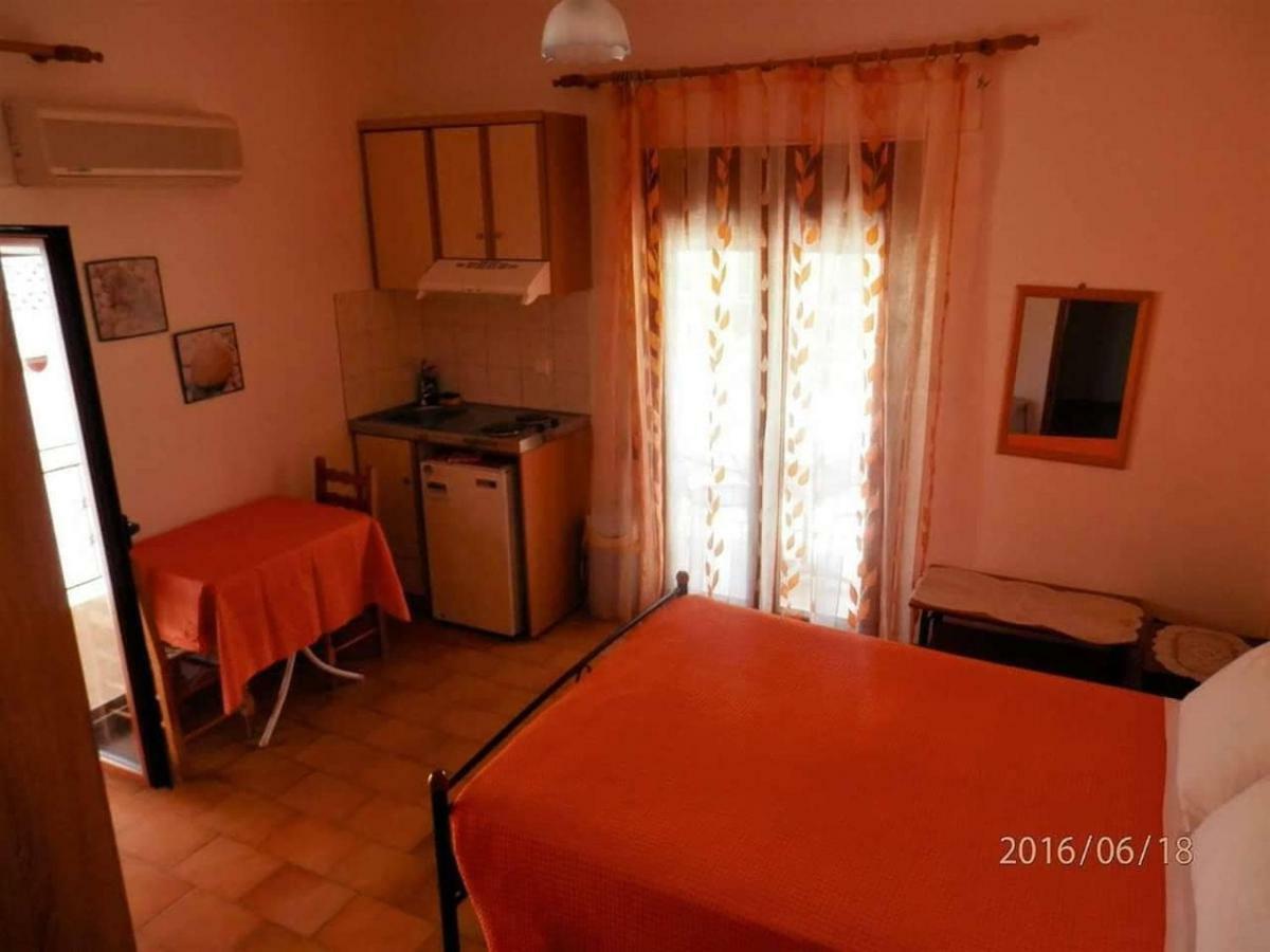 Achilleas Rooms Syvota Exterior foto