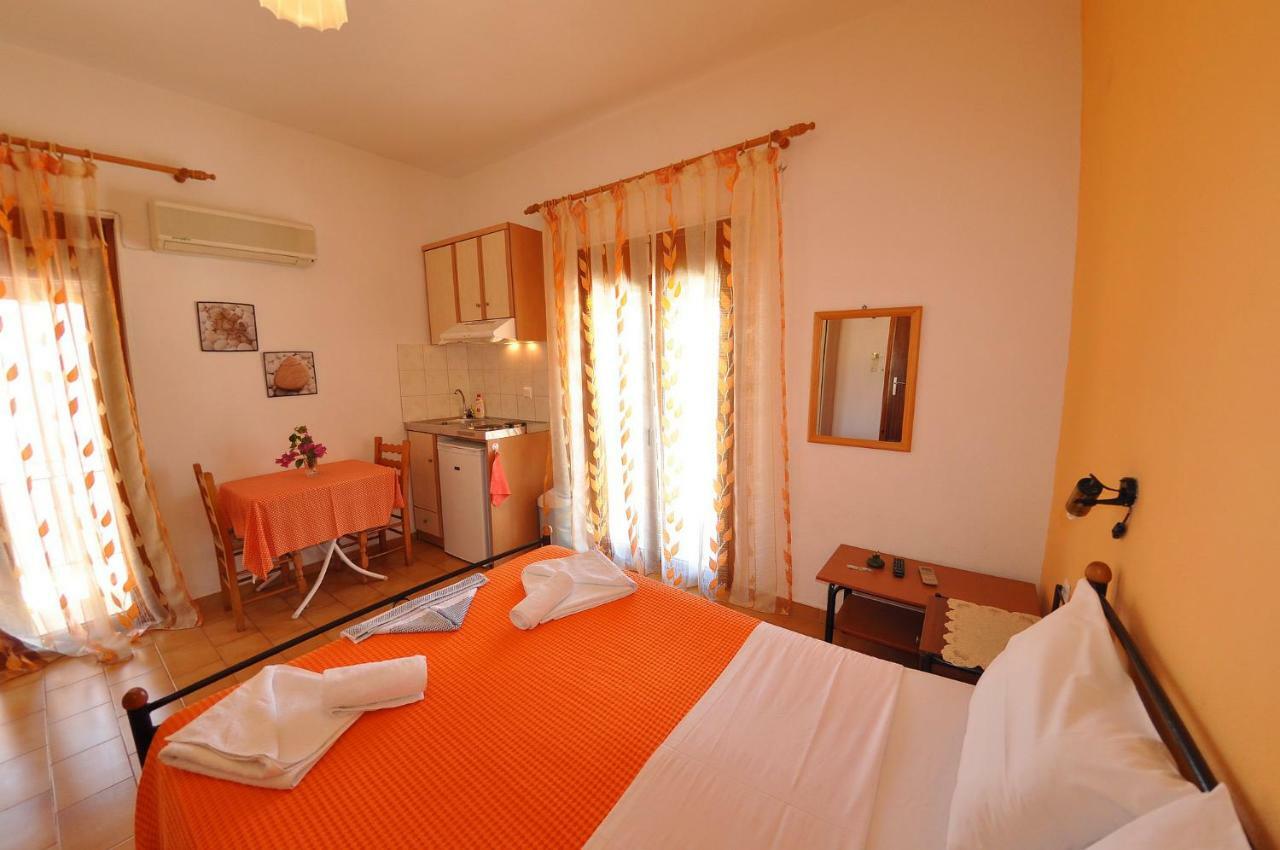 Achilleas Rooms Syvota Exterior foto